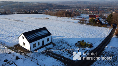 Nowoczesny dom w zielonej okolicy